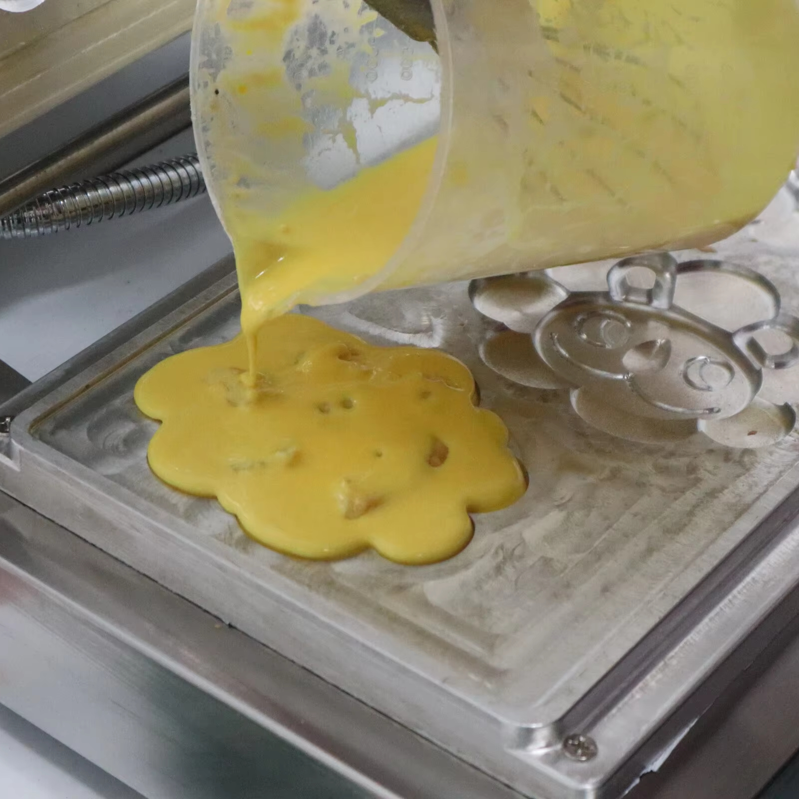 Food Snacks Recipes - Custom Sunflower Shaped Nonstick Waffle Maker