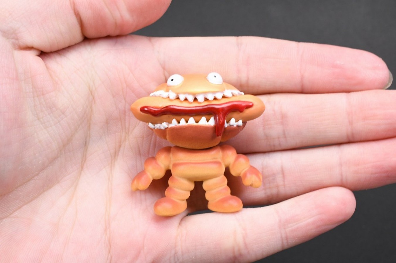 Stasto capsule toys cute Gray  - đánh giá và giá Zombie Snacks